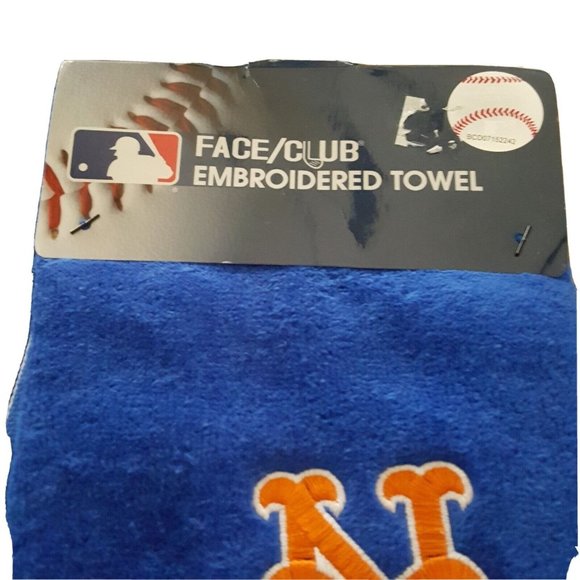 New York Mets Embroidered 16" x 24" Face & Club Tri-Fold Golf Towel - Picture 2 of 5